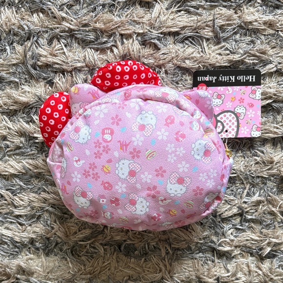 Sanrio Original Edition Hello Kitty Pink Pouch with Red Bow Collector Piece New! - Picture 2 of 7